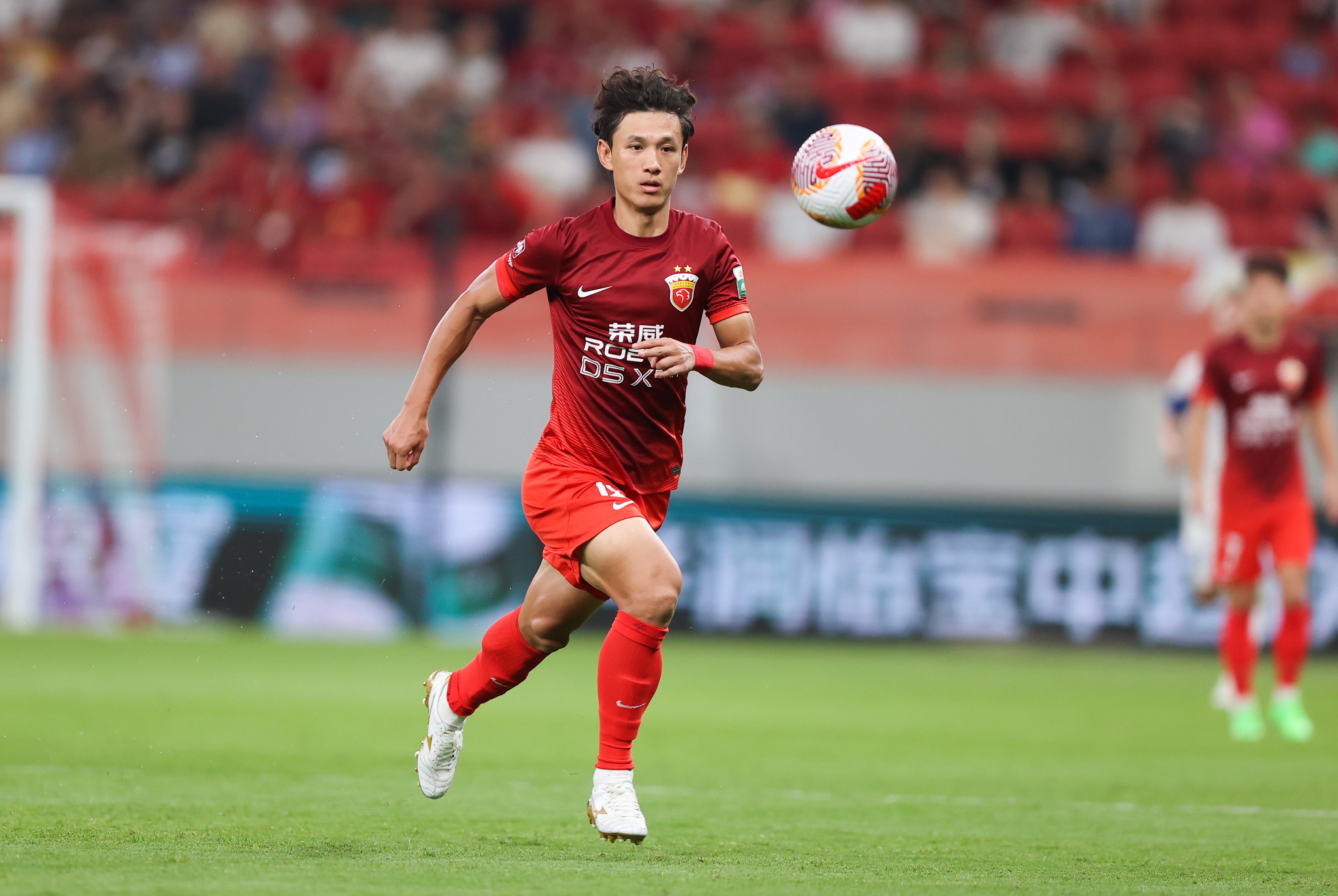 杏彩体育平台-足球报：绝杀玉昆为海港注入信心，下轮德比是重回正轨的最佳契机